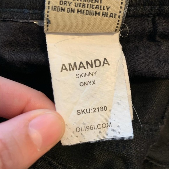 DL1961 Amanda Skinny Jean Full Length in Onyx - Picture 9 of 9